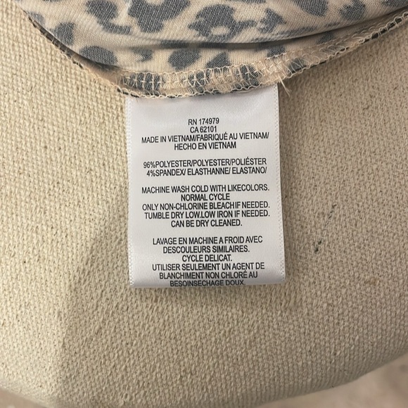 BCBG leopard wrap dress size small - Picture 13 of 13